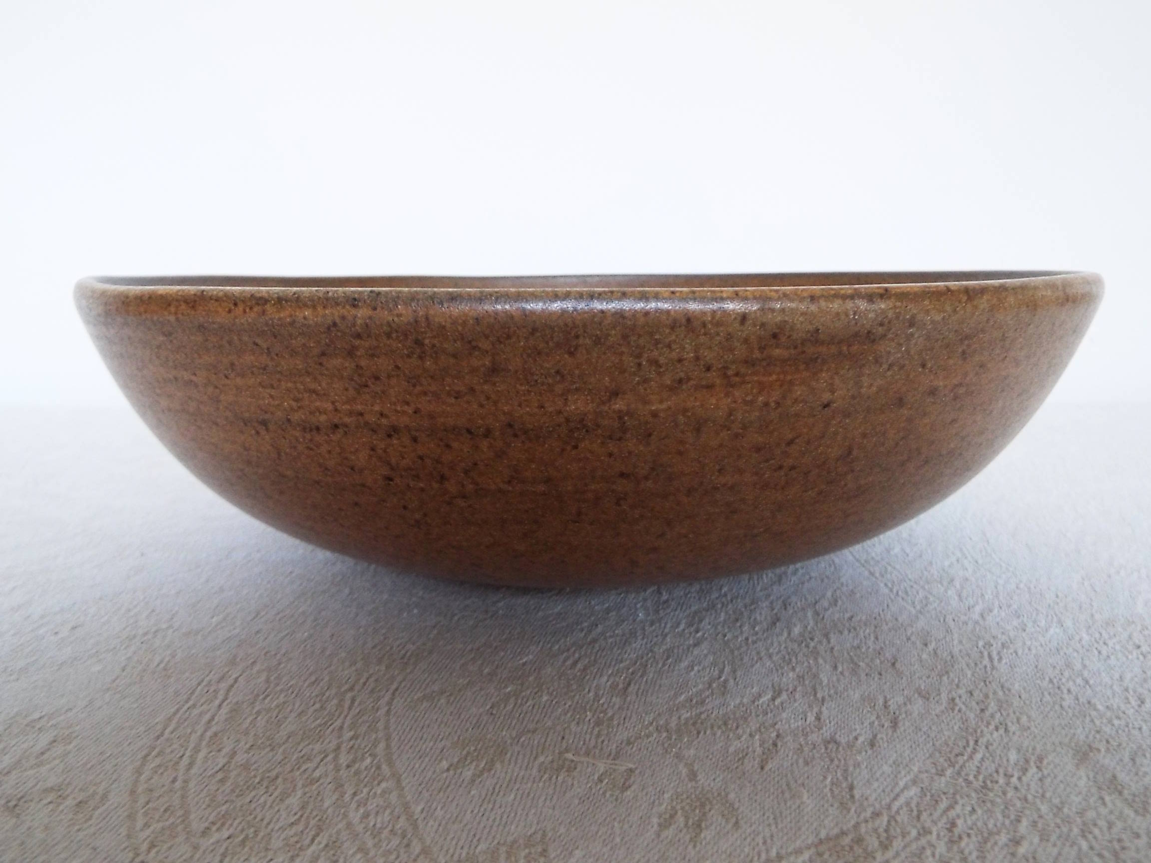 Stoneware salad bowl