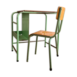 bureau écolier avec
