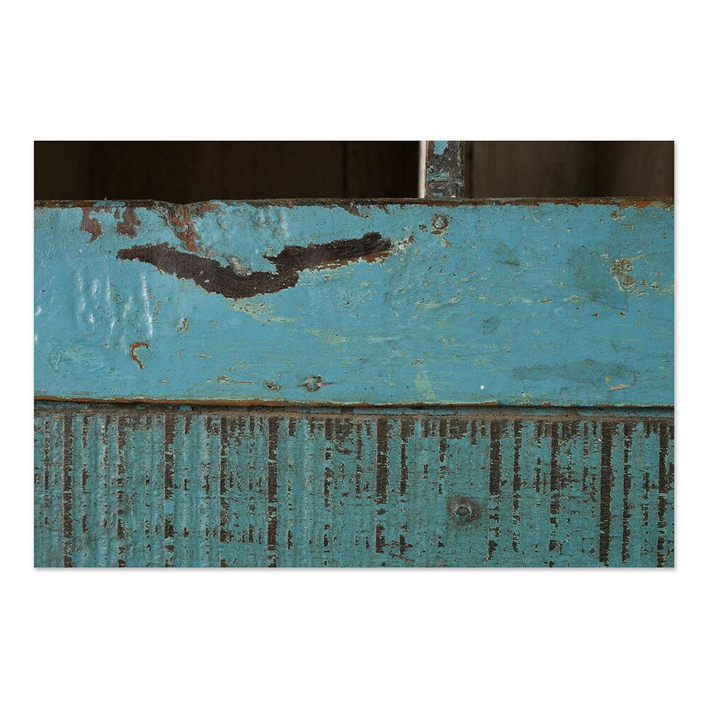 Workshop furniture with 48 wooden lockers