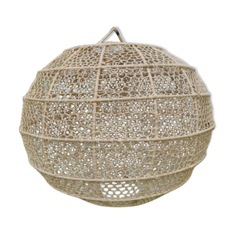 Suspension in raffia