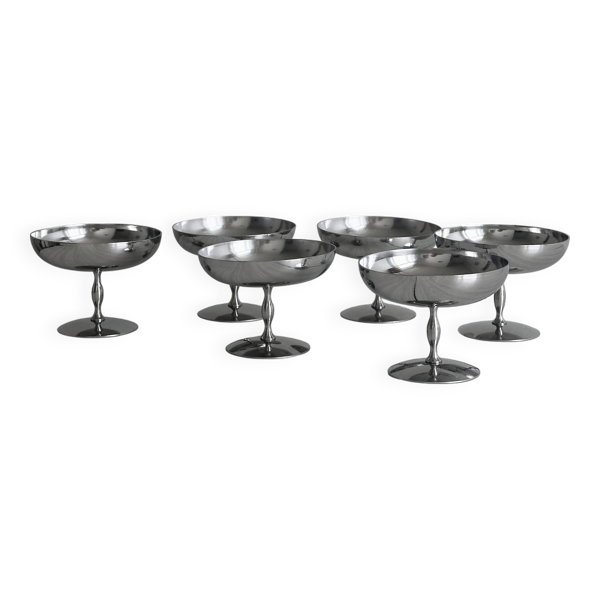6 coupelles sur pied en inox mat