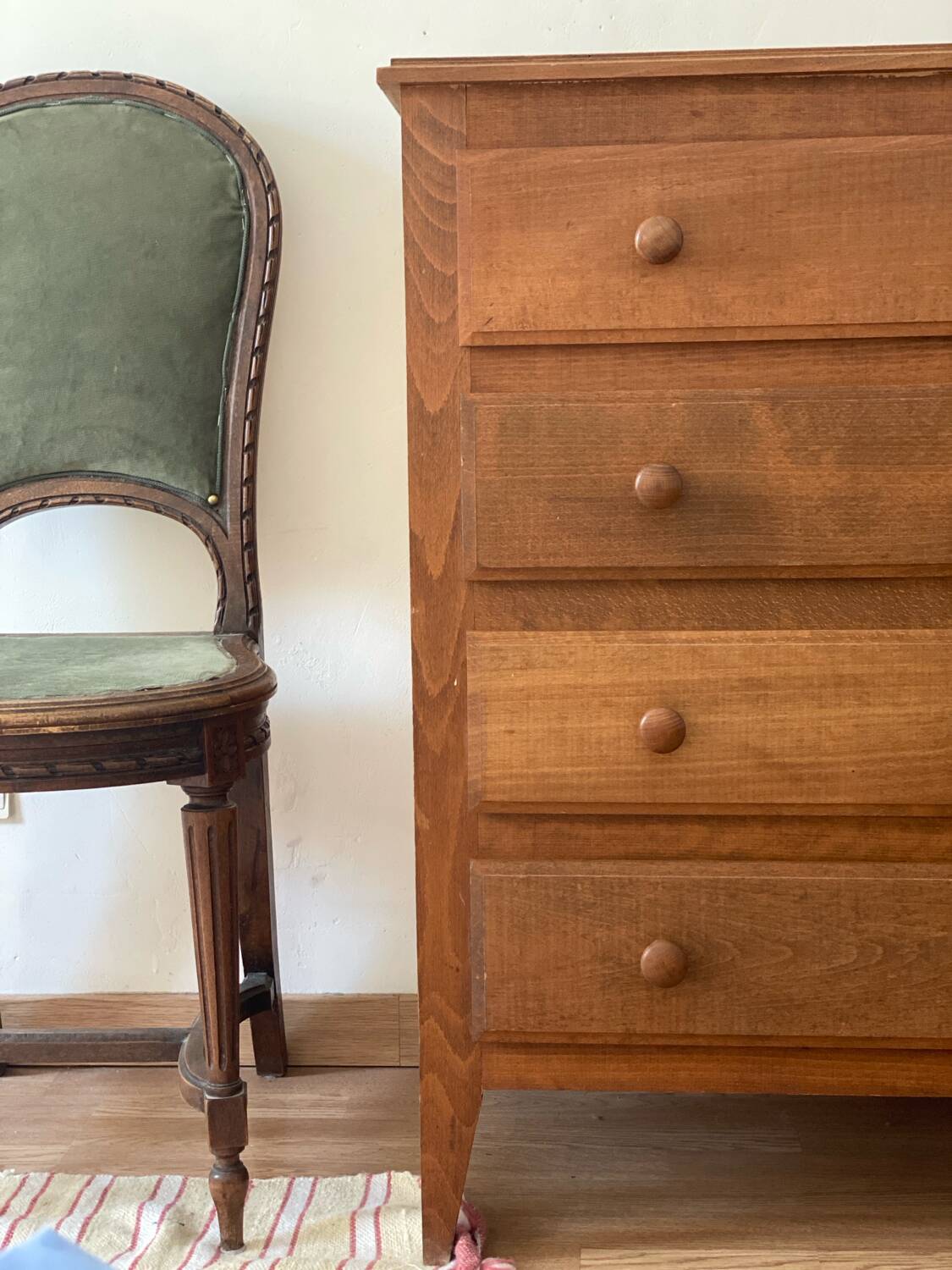 Vintage chest of drawers with compass feet