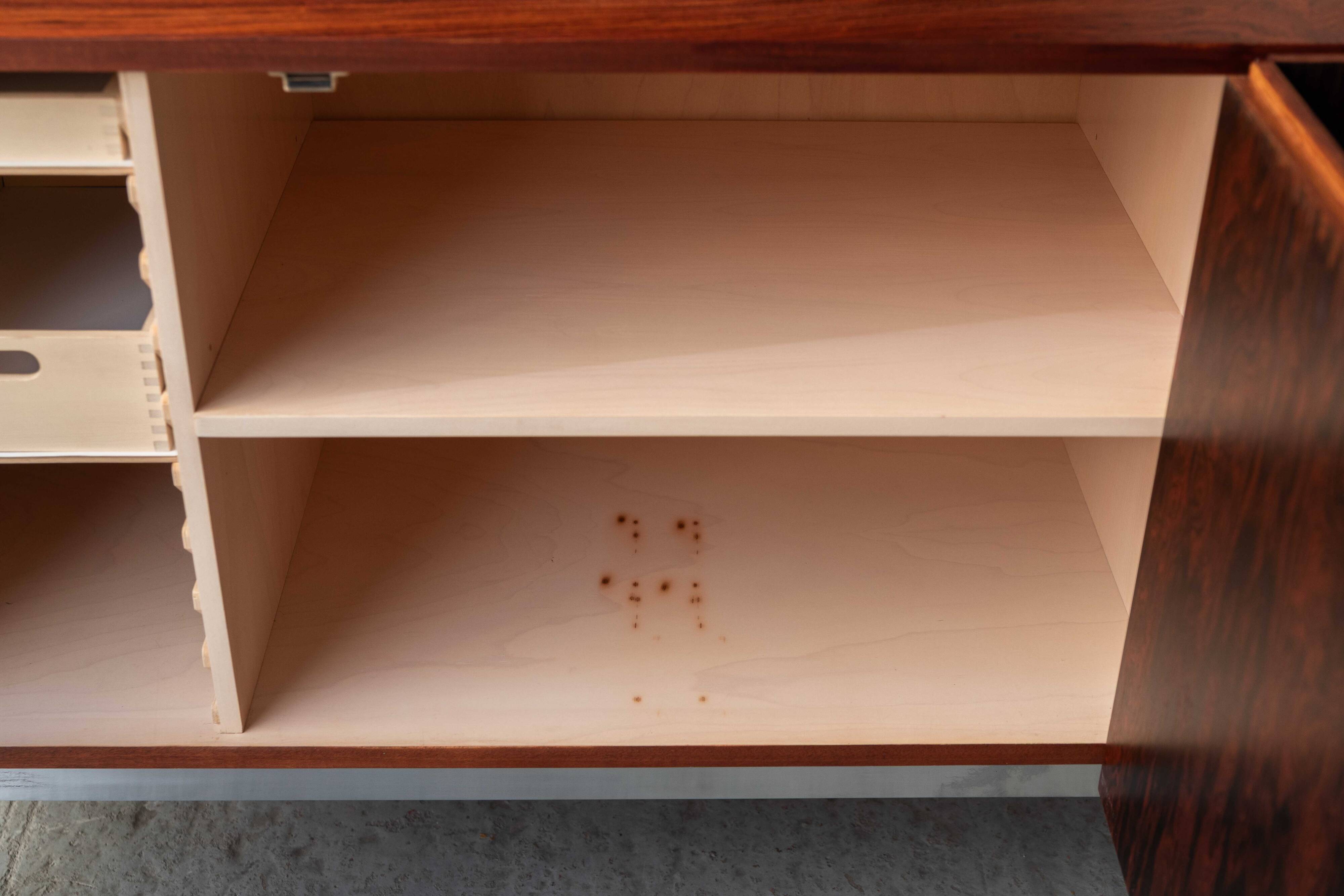 Buffet « B40 » de Dieter Waeckerlin