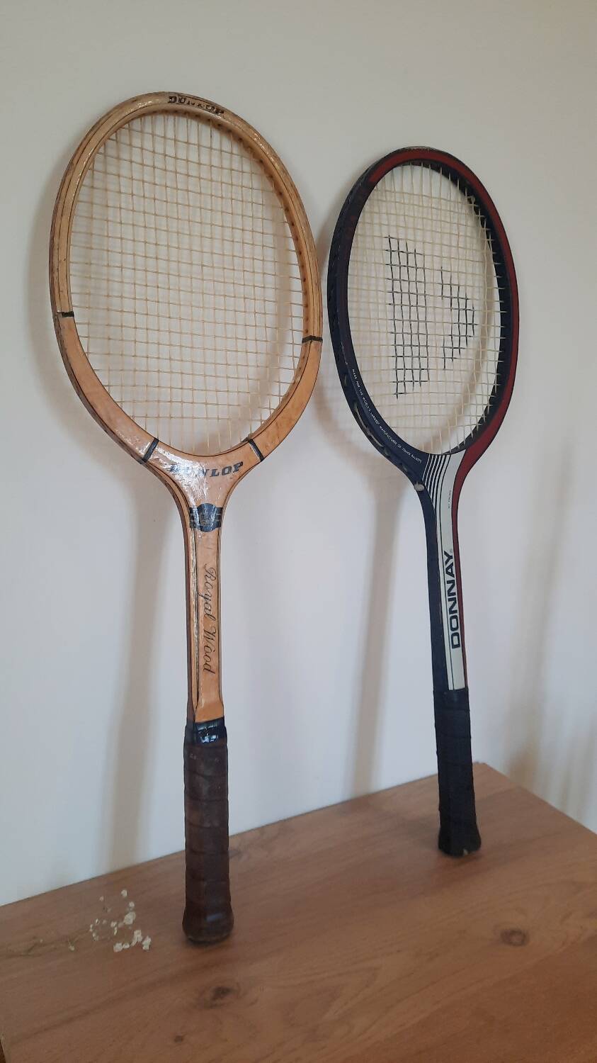 Vuntage tennis racket