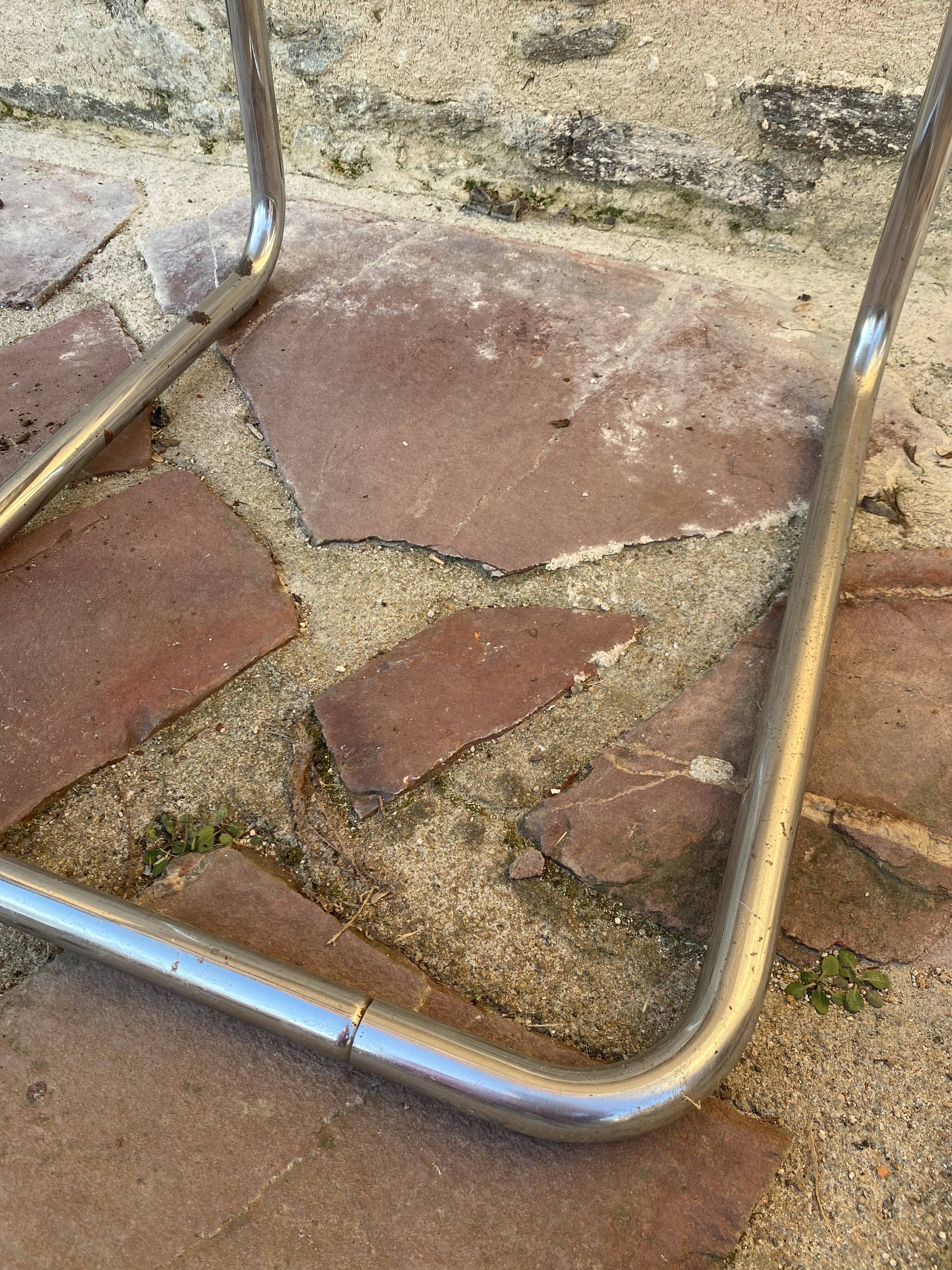 Cantilever cantilever chair