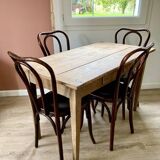 Set of 4 Fischel bistro chairs