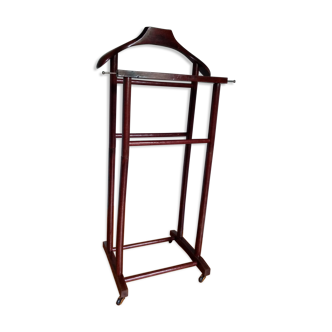 Double-wearing wooden valet for clothing