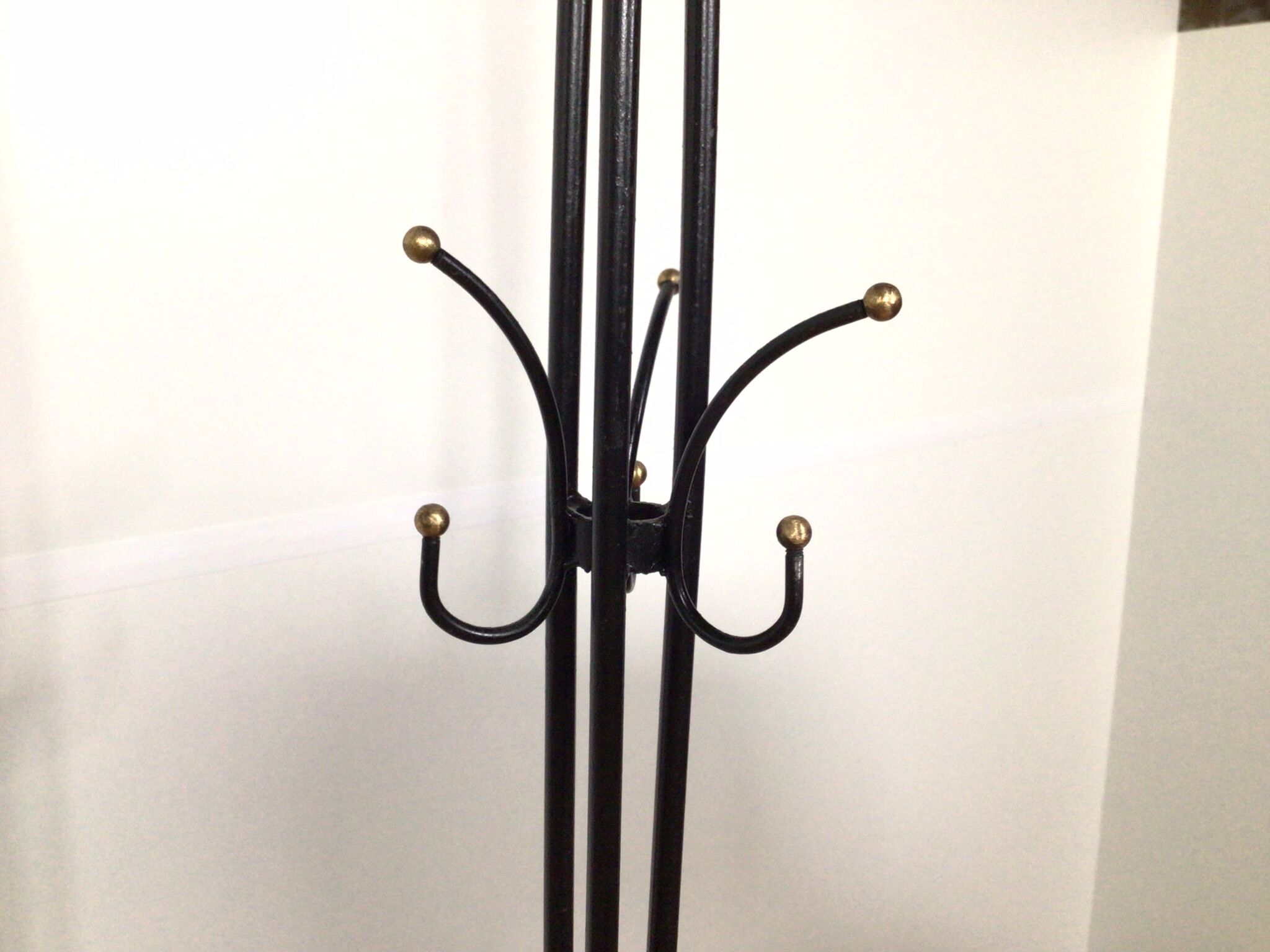 Standing coat rack