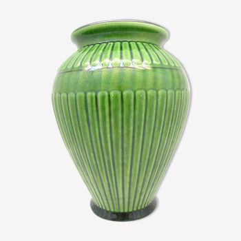 Green vase