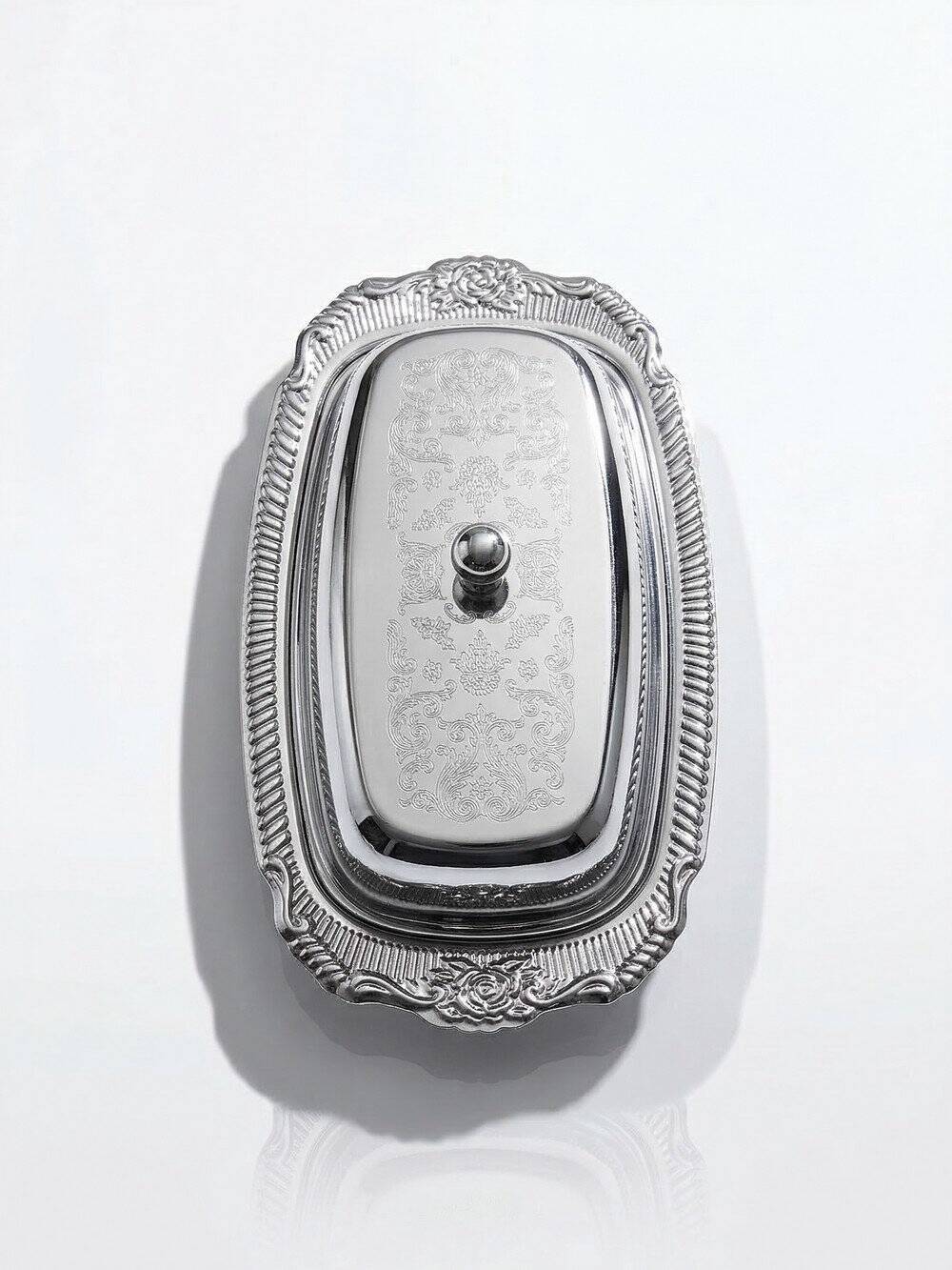 Silver-plated/inox vintage butter dish from the 1960s-1980s in Rococo style.