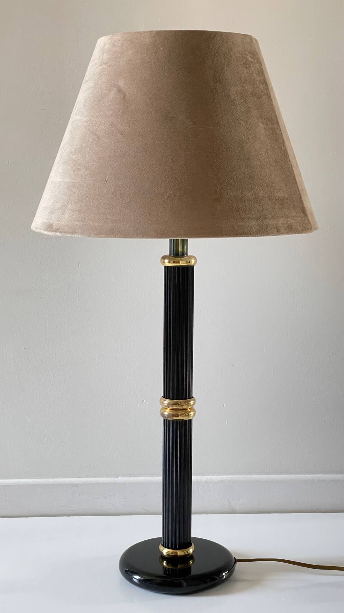 Lampe colonne par le dauphin