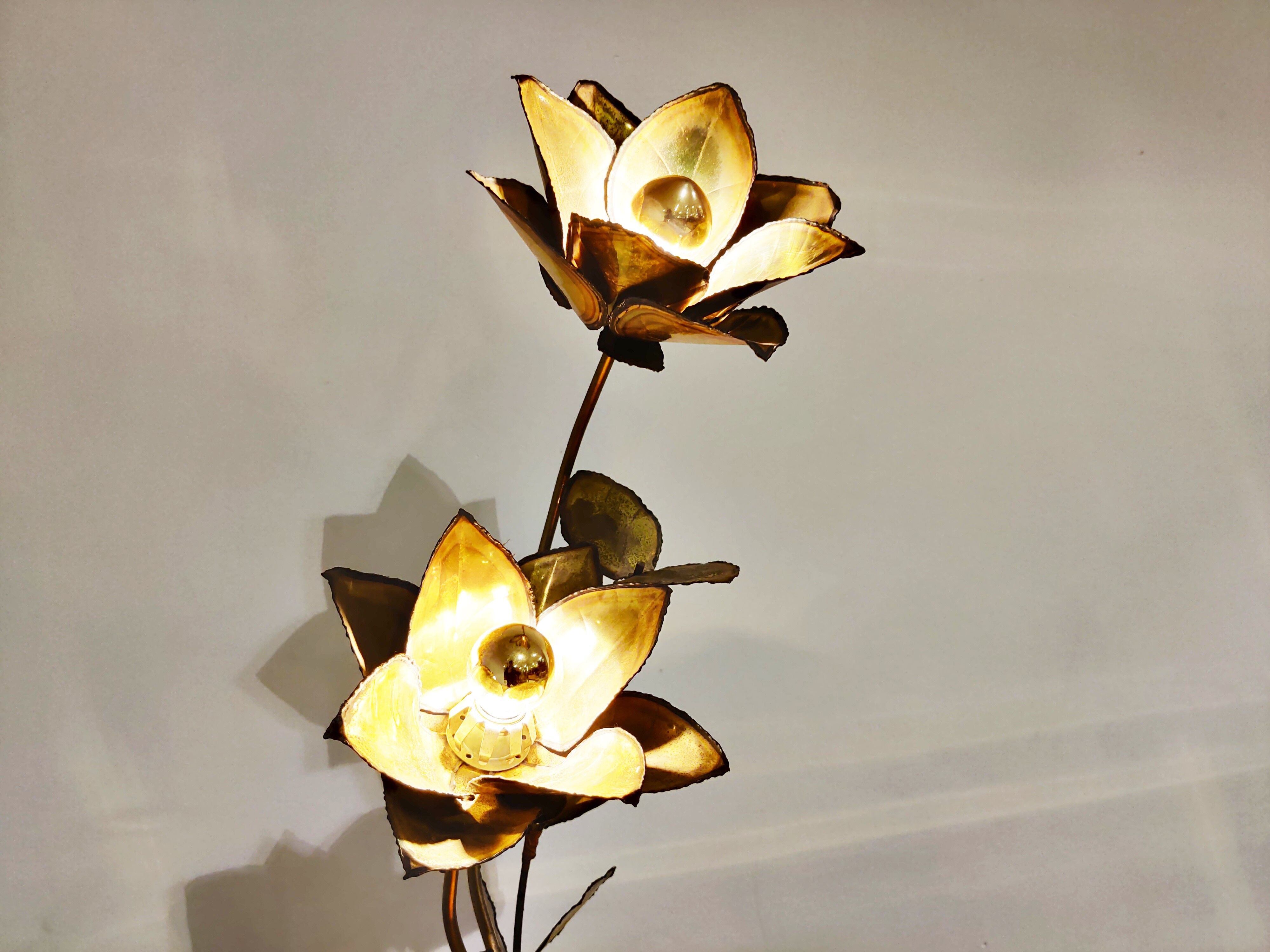 Flower lamp, 1970