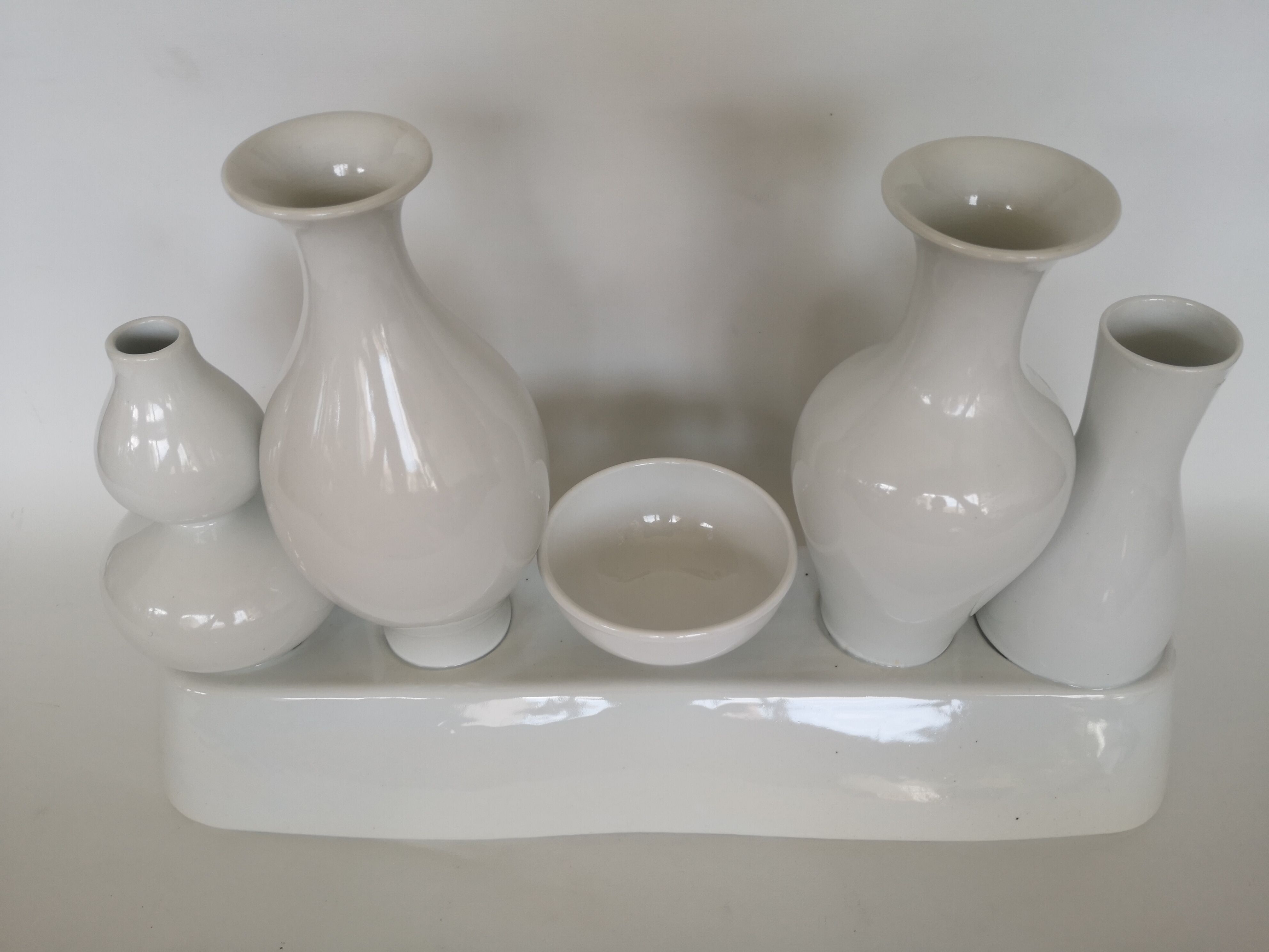 Set of 5 ceramic vases