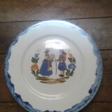 2 plates representing a couple of Bretons