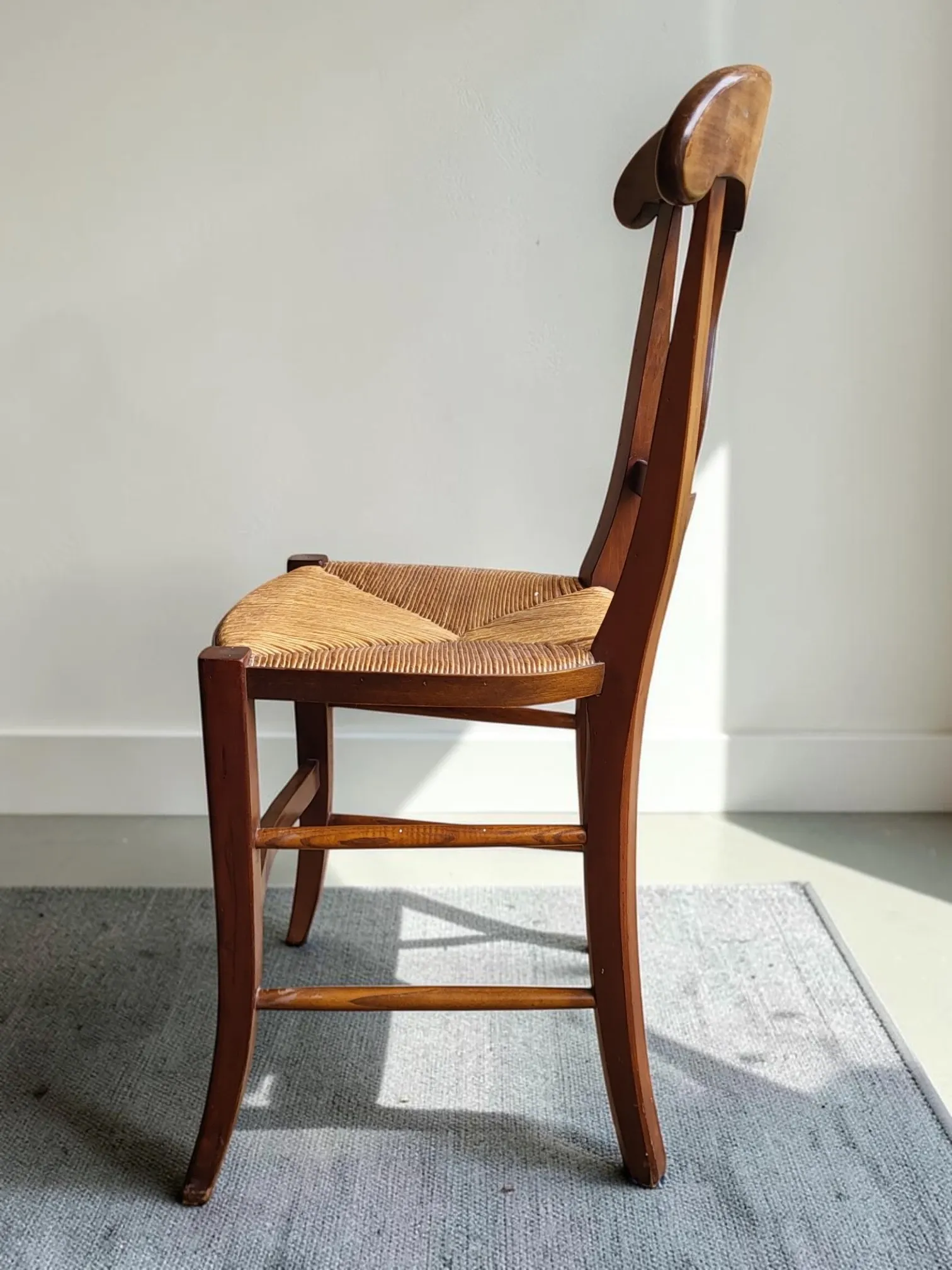 Cherry wood chair in Directoire style