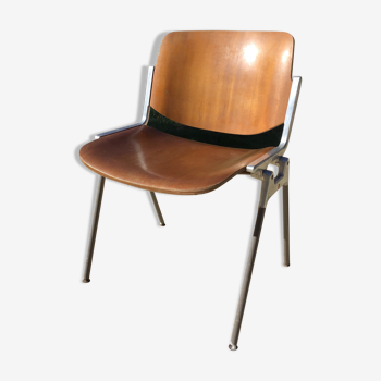 Piretti chair