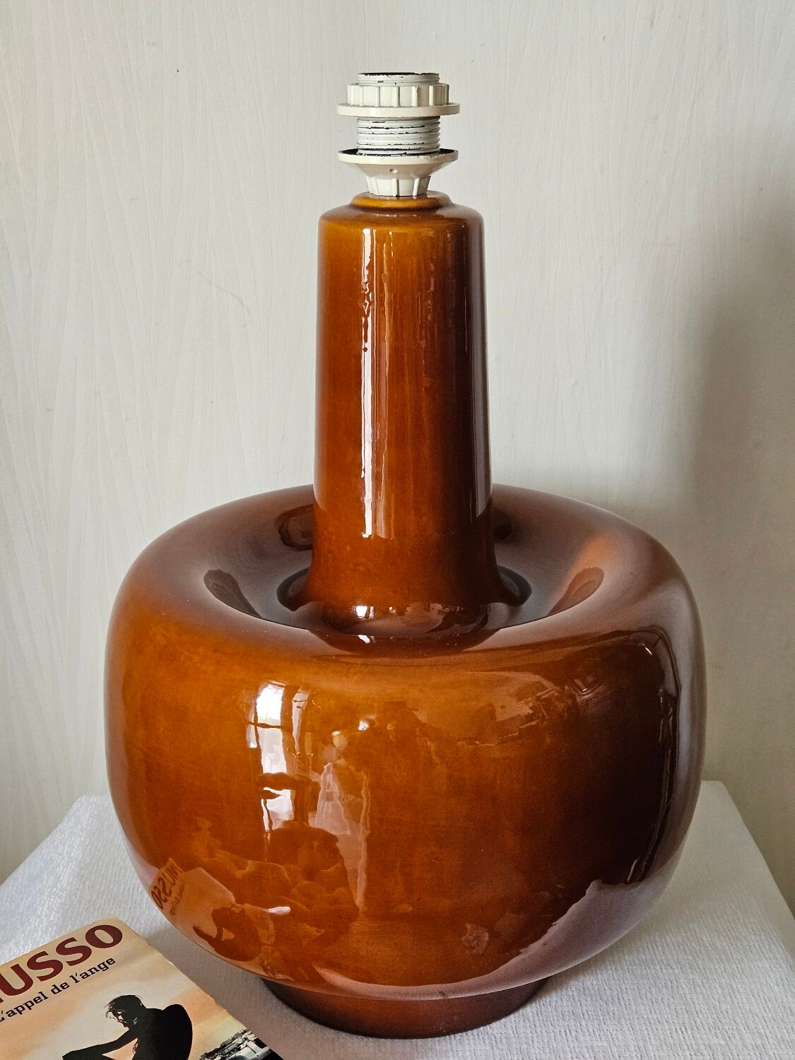 Vintage spinning top lamp base