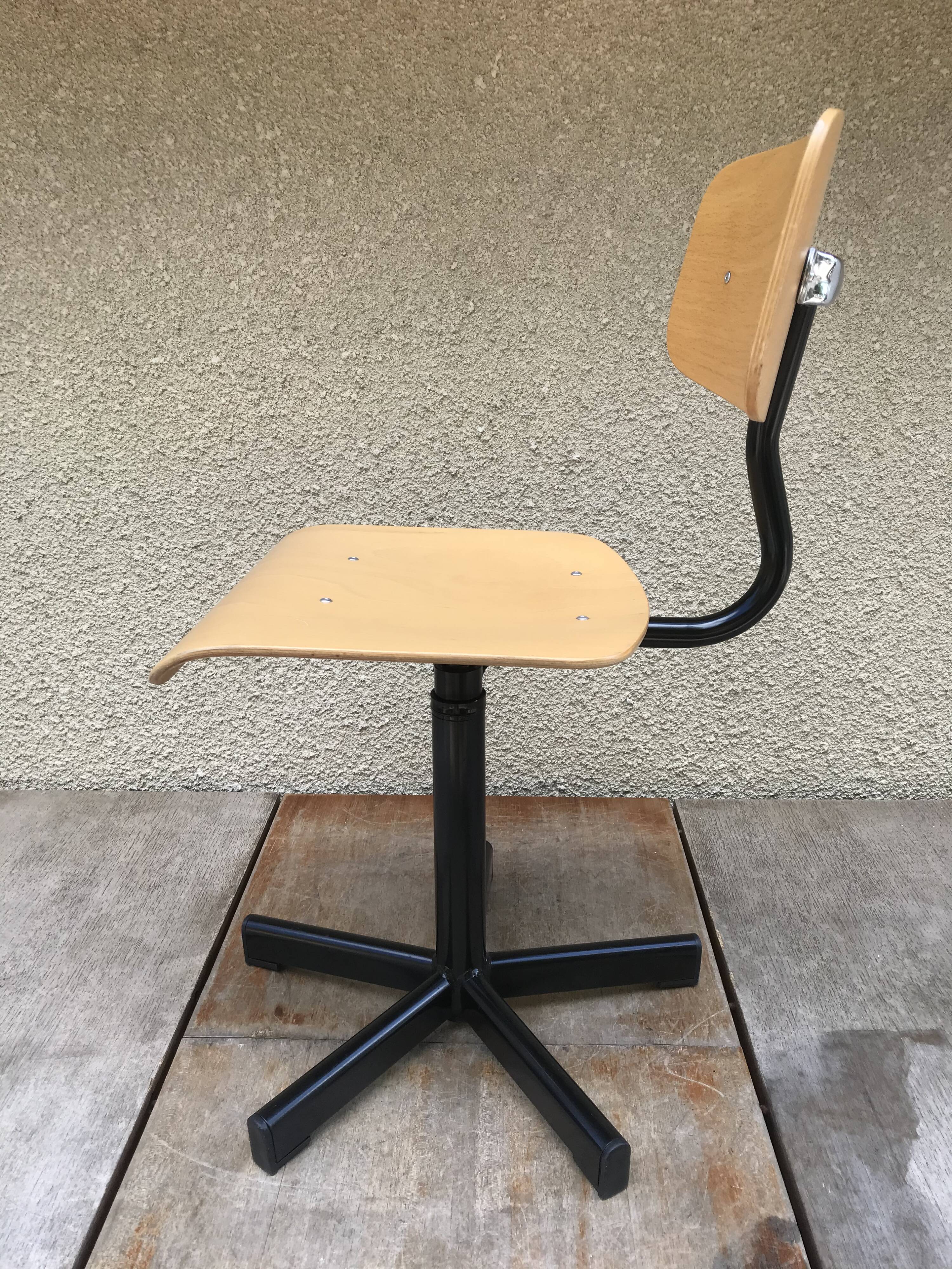 Black metal workshop chair - seated - vintage style adjustable wood file