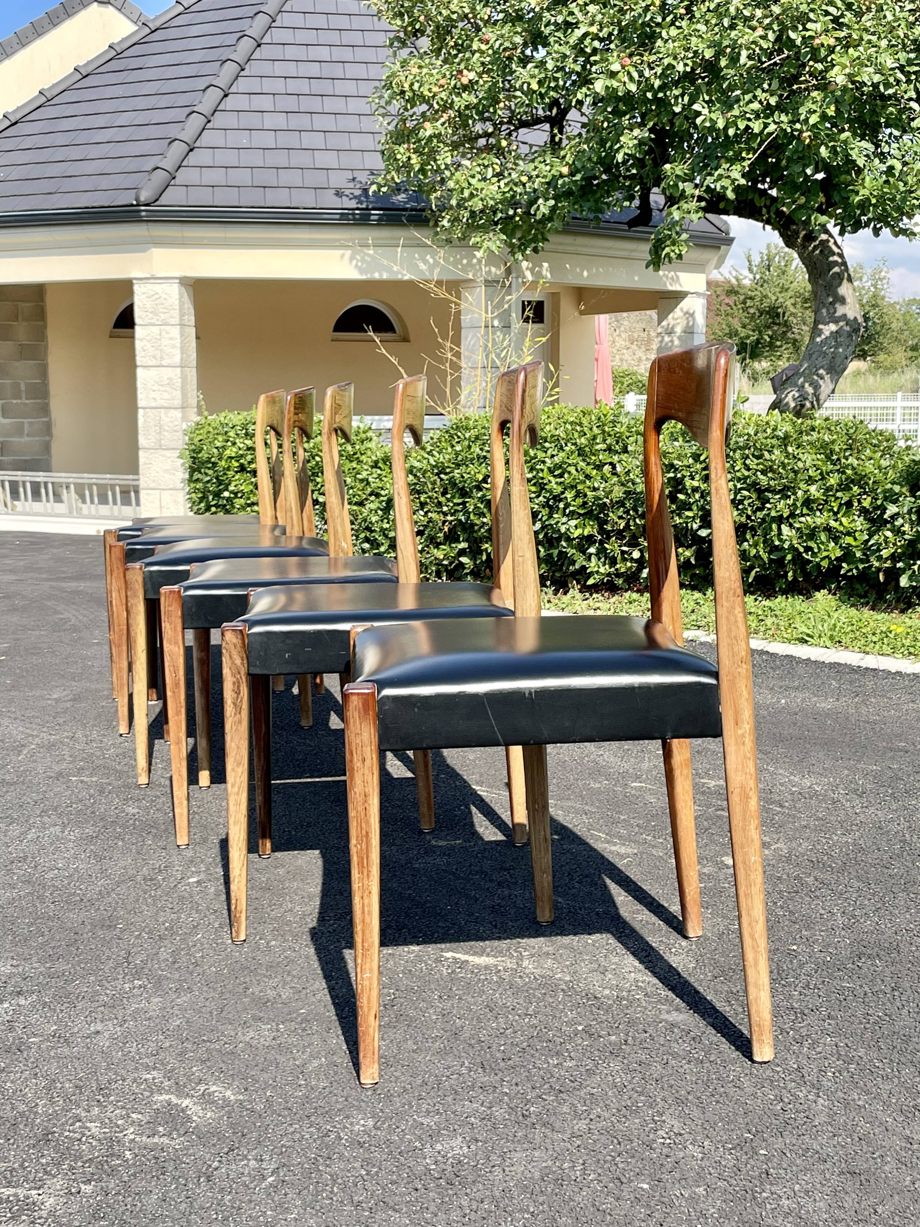 Chaises distribuées dans les années 70 par Roche Bobois