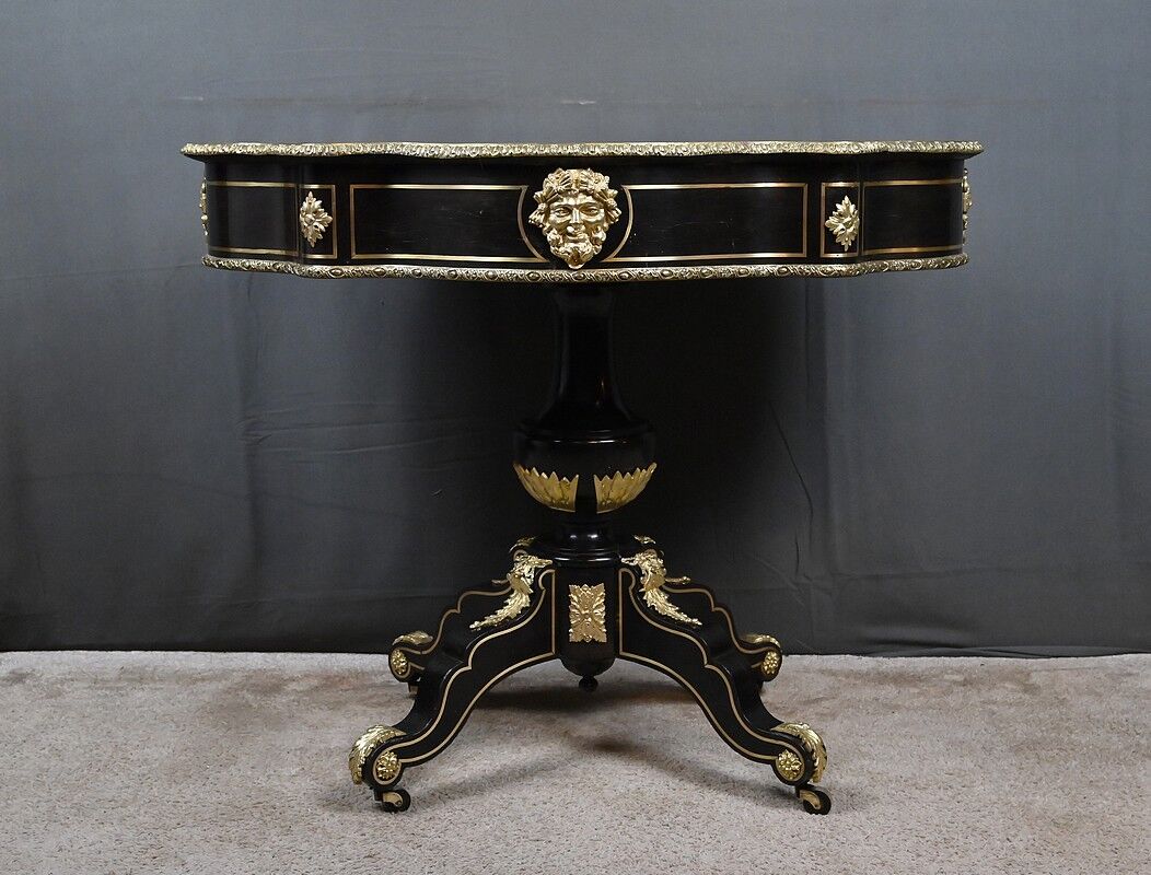 Boulle marquetry violin-shaped table, Napoleon III period – Mid 19th century