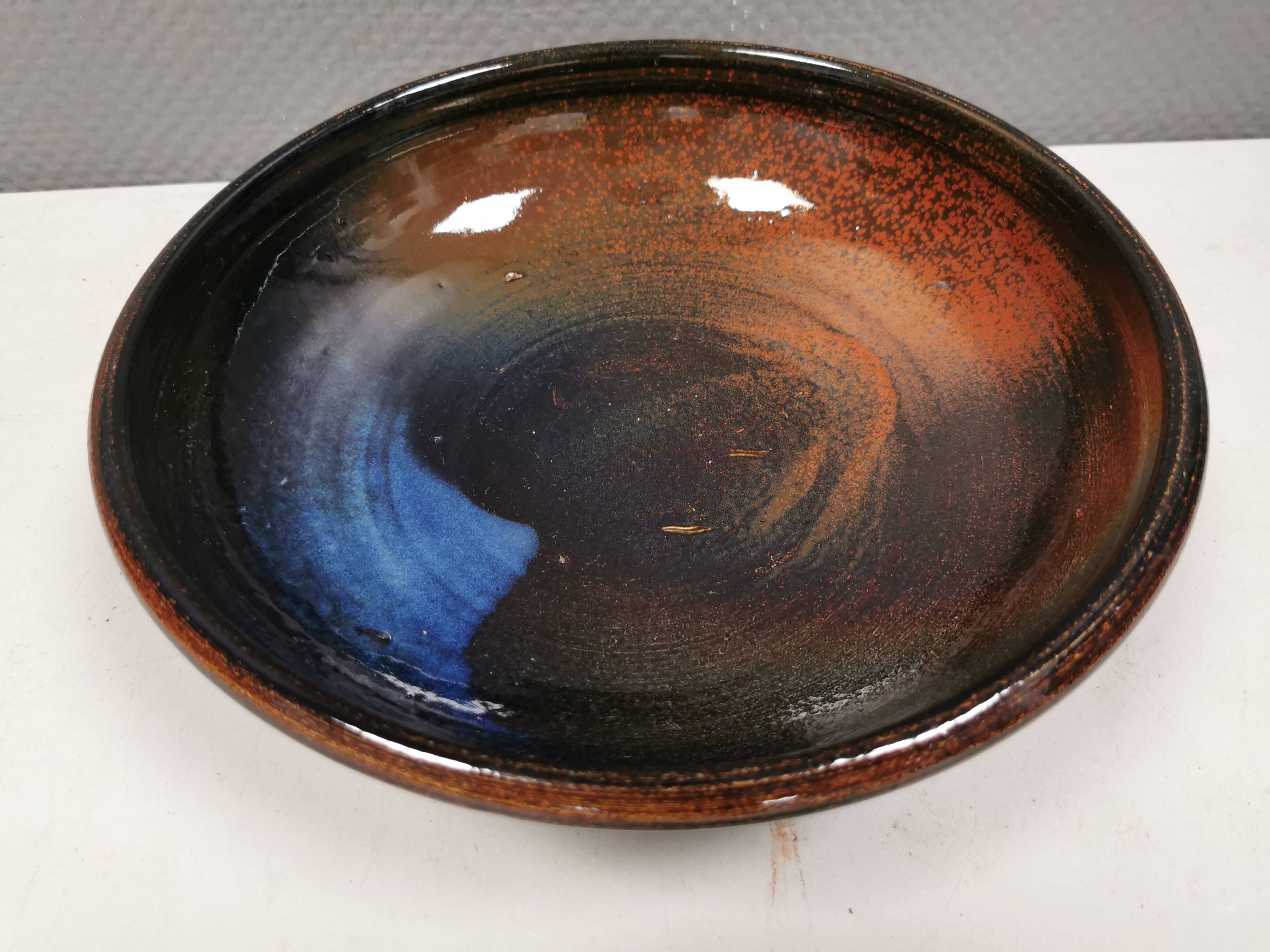 Large and beautiful bowl, made by Poul Hern Denmark 1980s.
