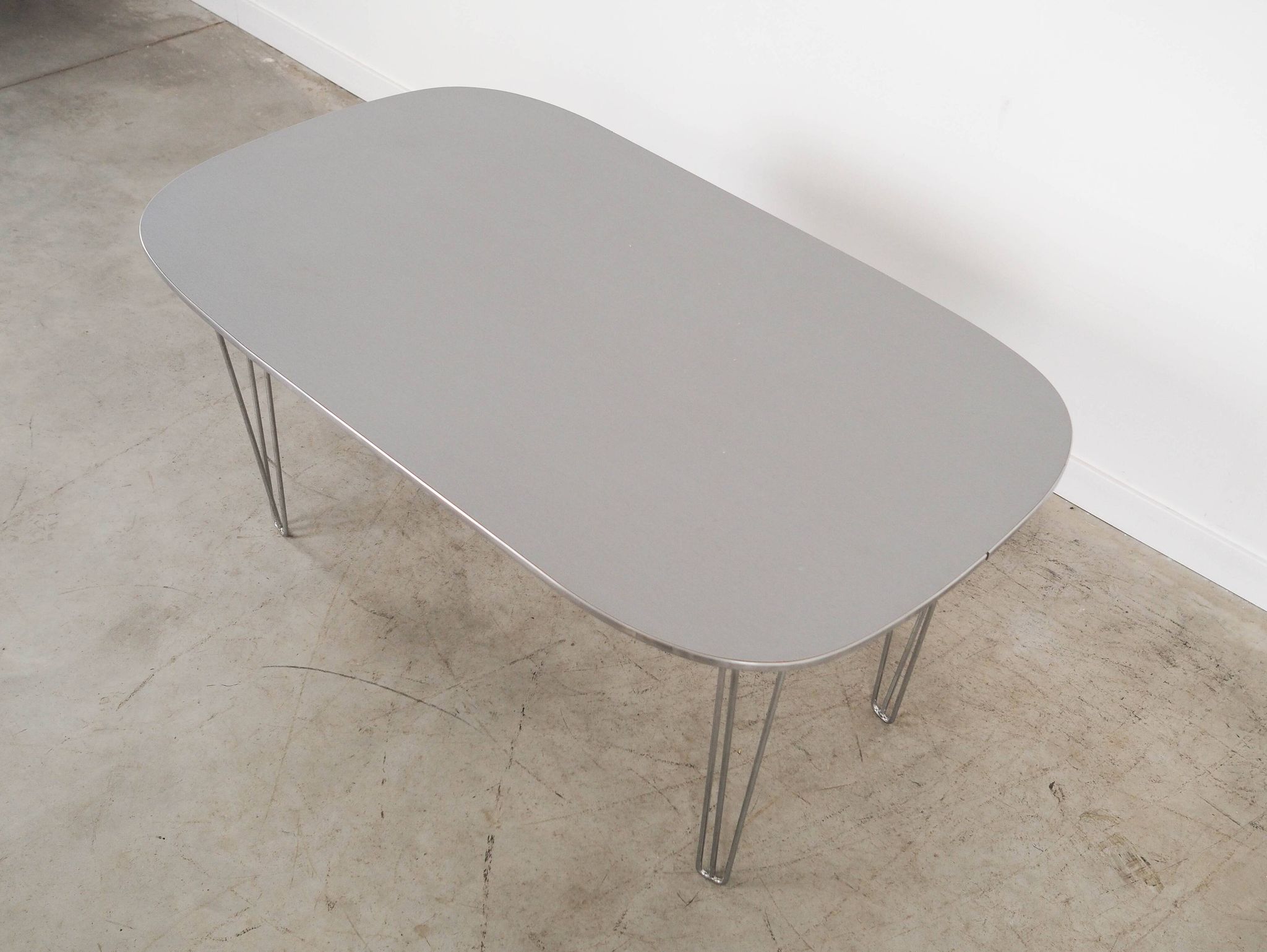 Table, design danois, années 1980, fabriqué au Danemark
