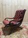 Fauteuil Slipper Chesterfield Anglais en cuir capitonné
