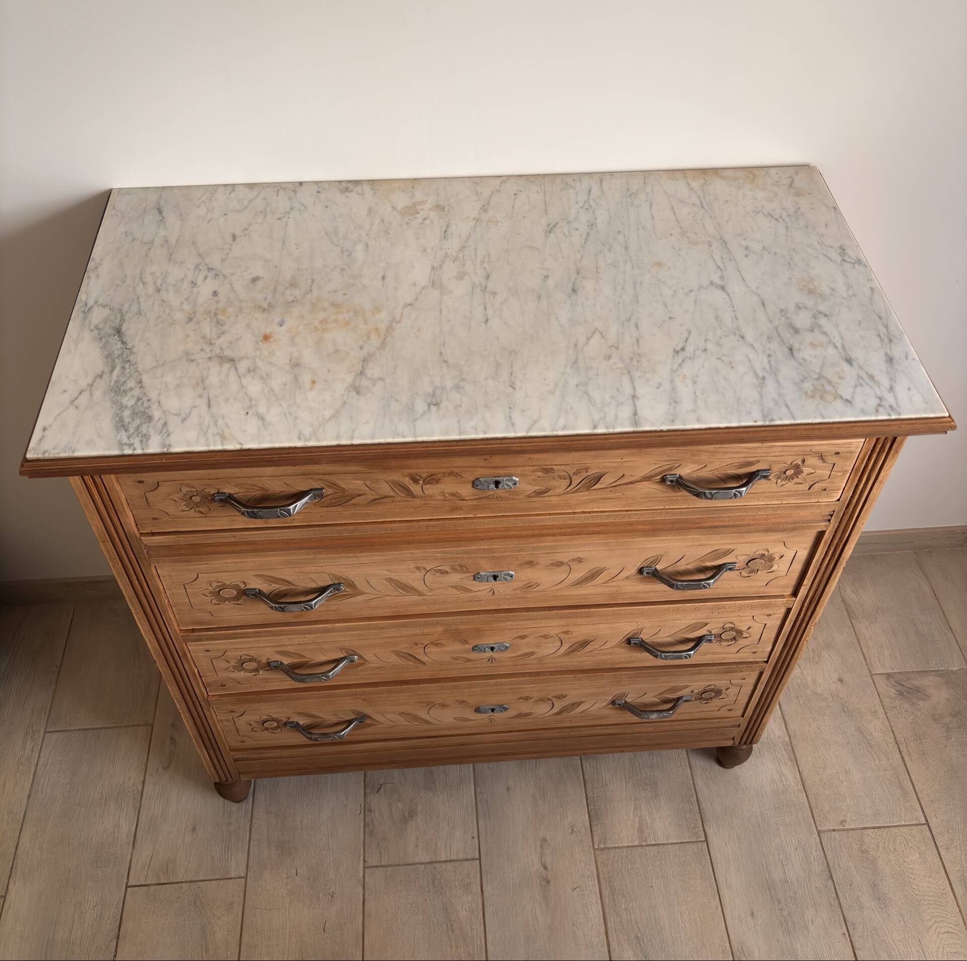 Art Deco chest of drawers