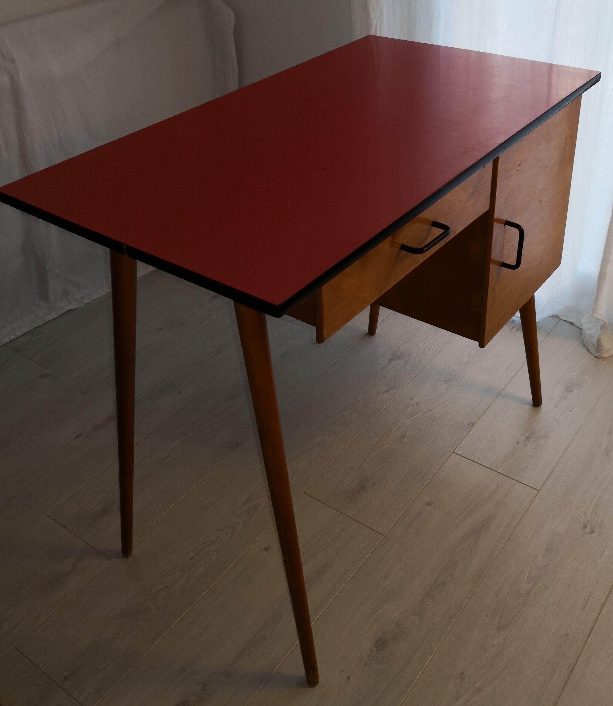 Baumann desk
