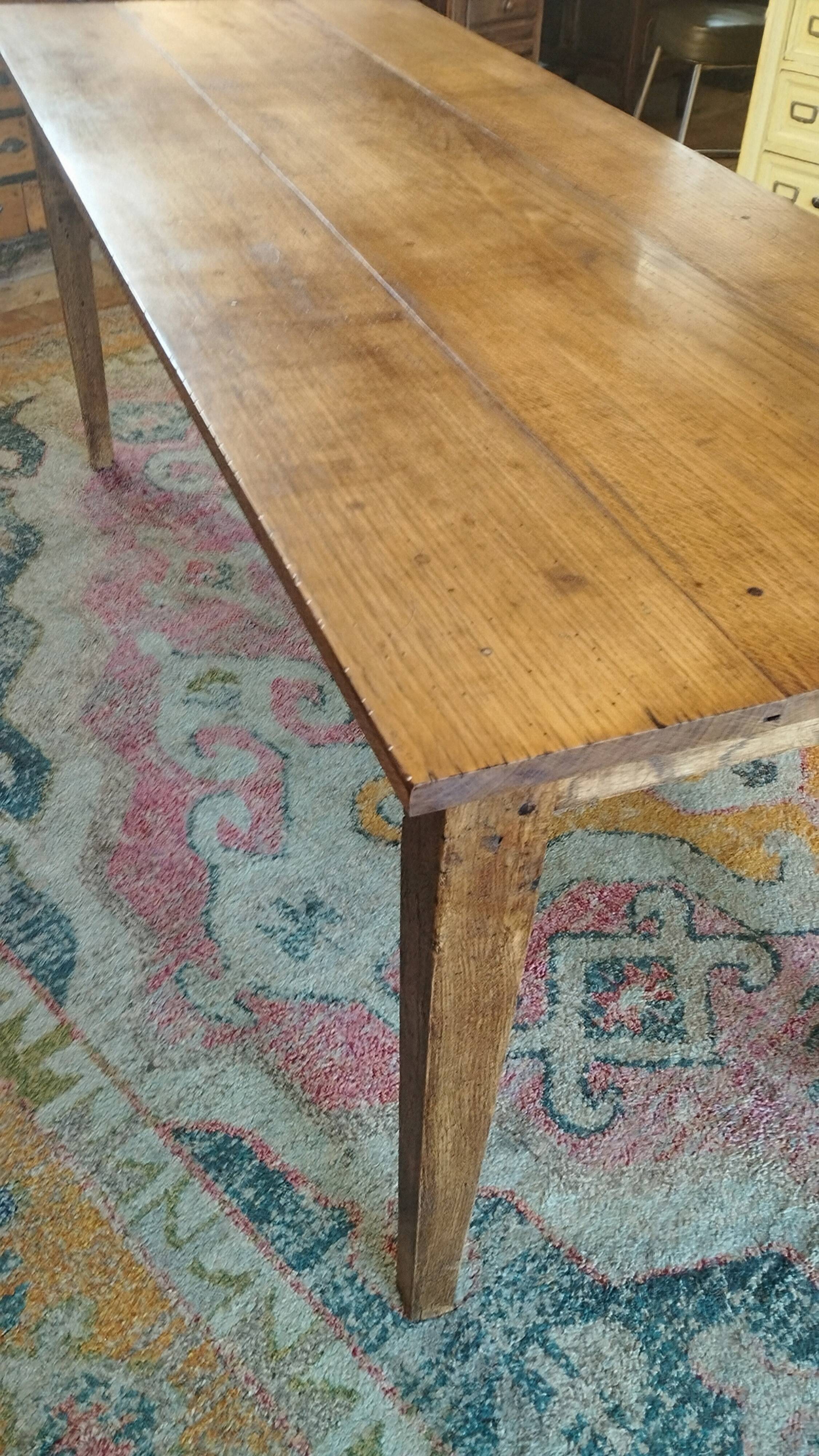 Farm table in sold oak