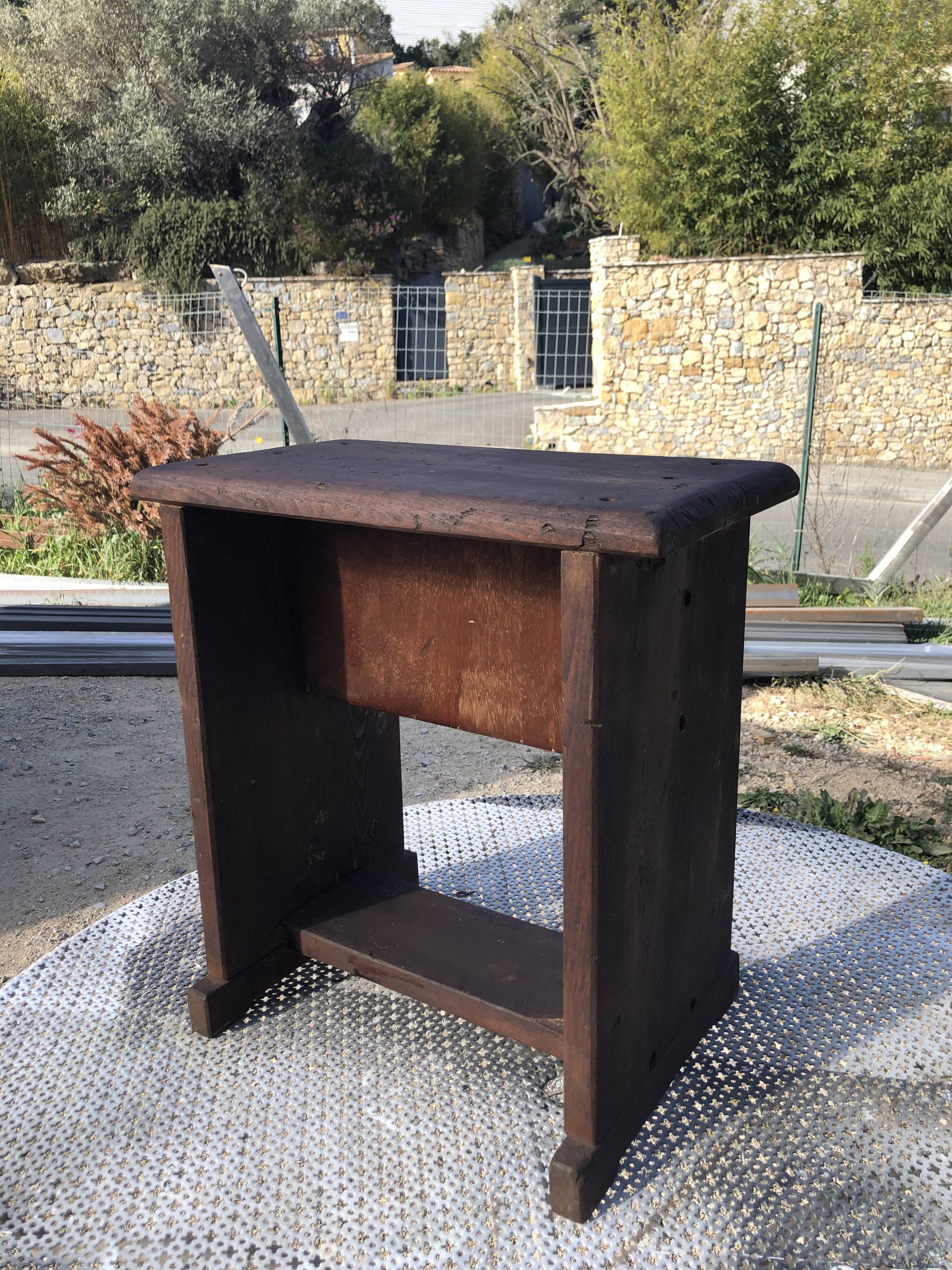 Artisan workshop stool