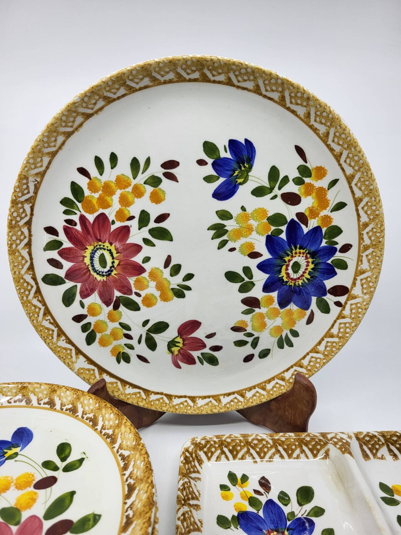 Vintage Italy 1970s decor plates and dishes set