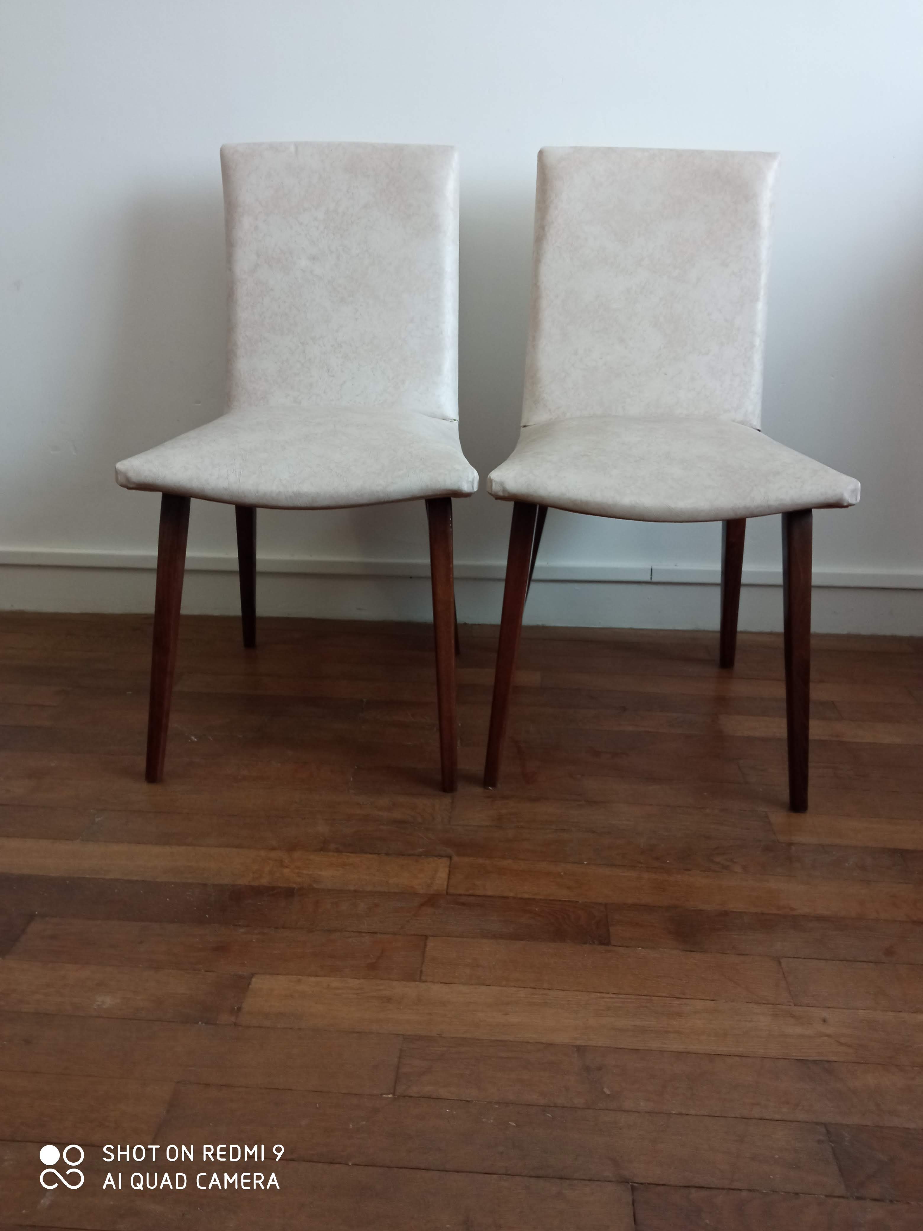 Pair of chairs in skai 60s
