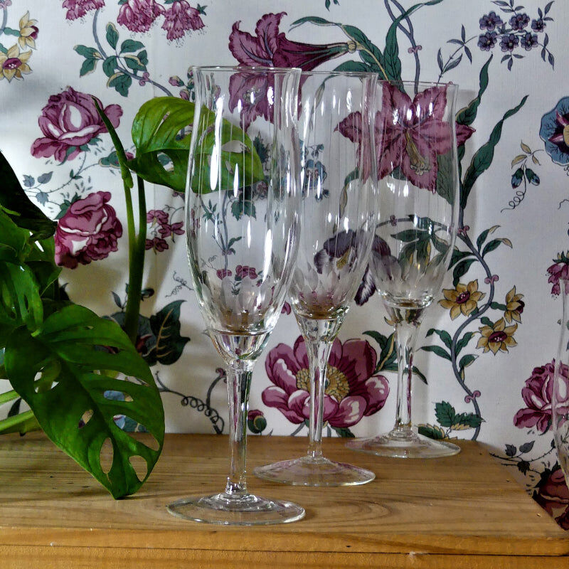 Six 40s champagne flutes - Antique crystal glasses