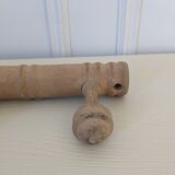 Wall-mounted coat rack with 3 hooks