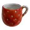 Tasse ancienne en porcelaine « fraise »