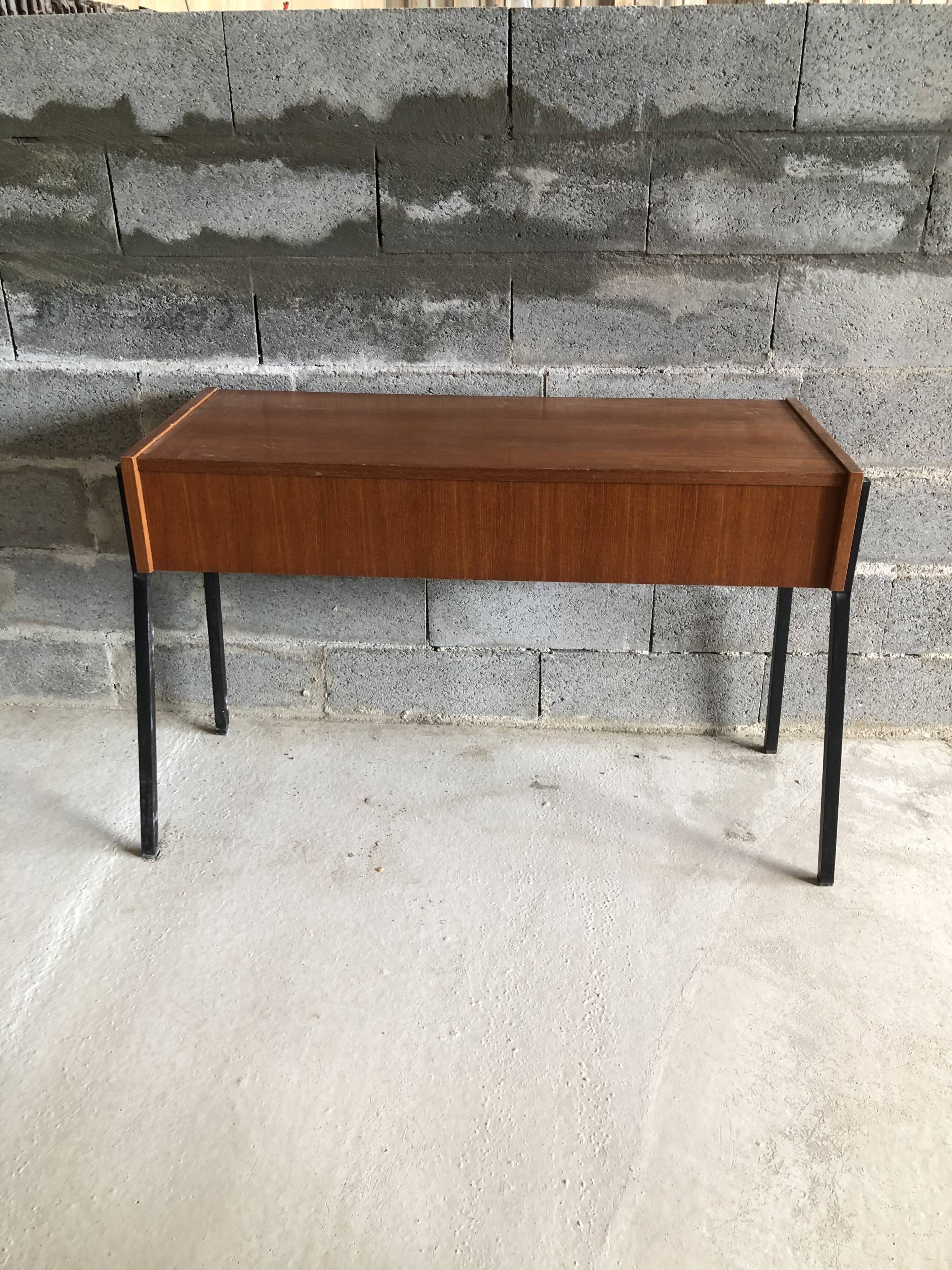Console 1960 pieds métalliques