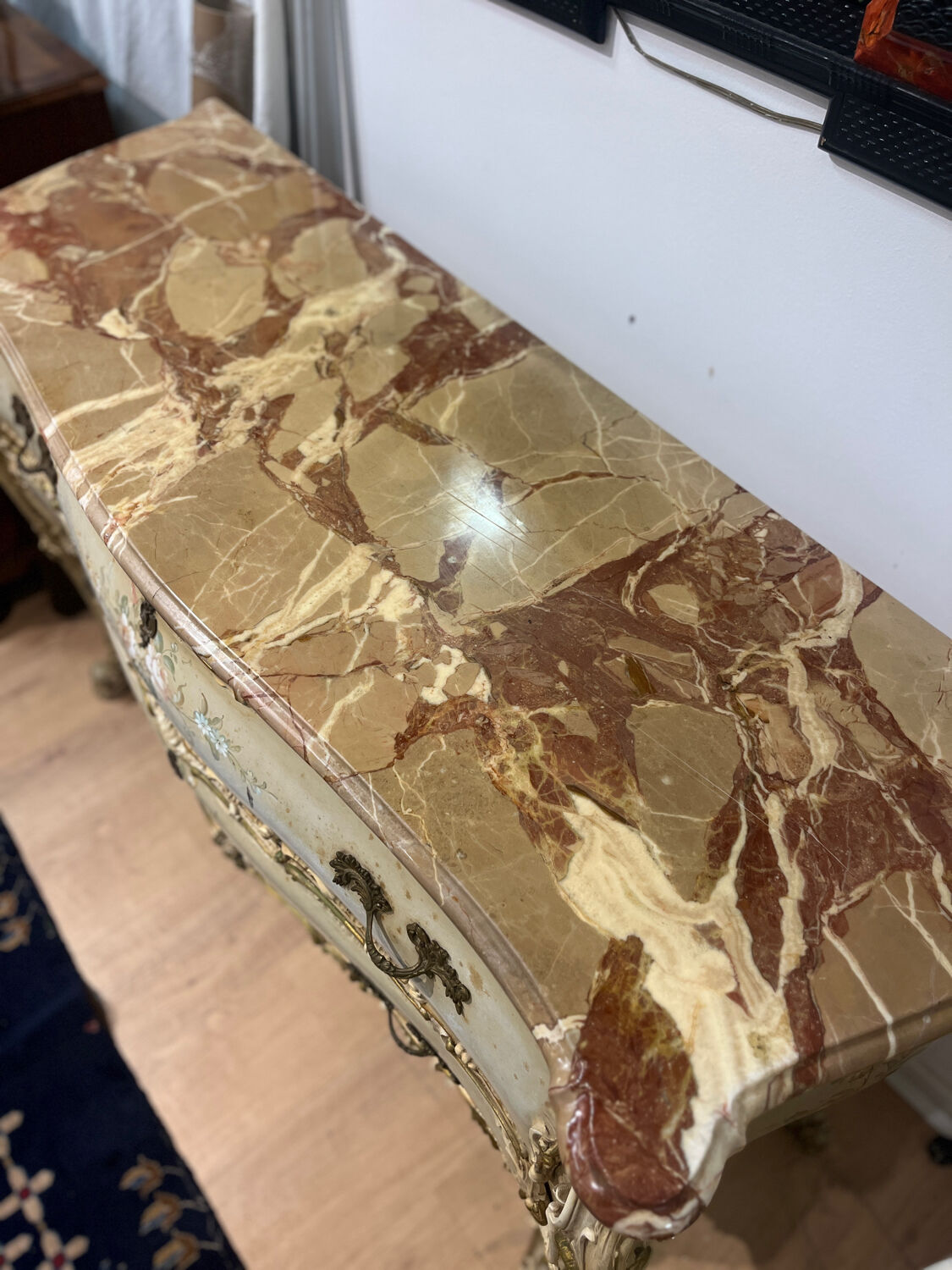 Hand painted Venetian chest of drawers