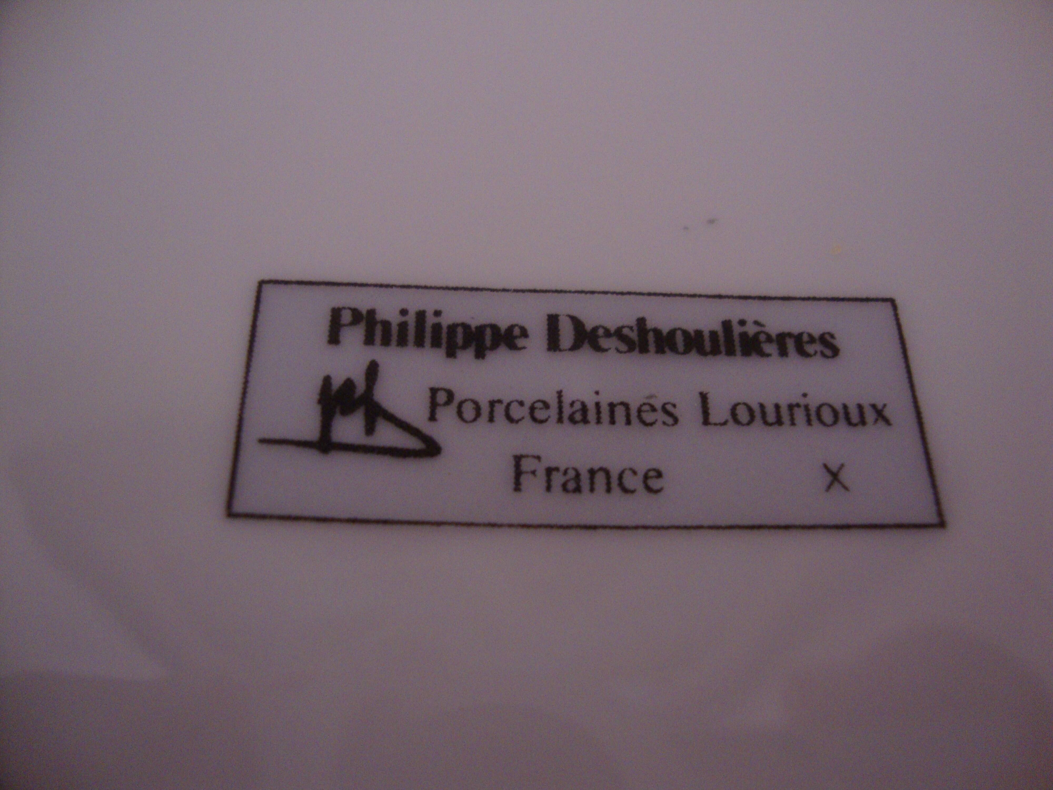 Fine white porcelain cake dish (creation A. Deshoulières)