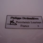 Fine white porcelain cake dish (creation A. Deshoulières)