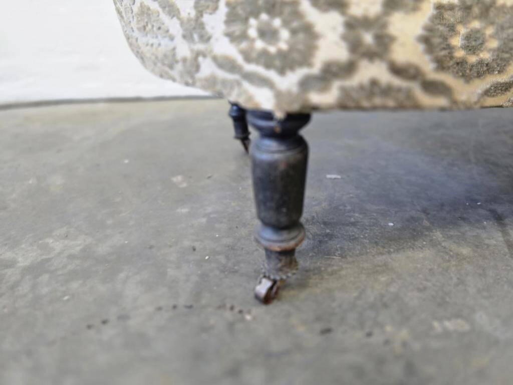 Vintage chaise longue / seat / sofa