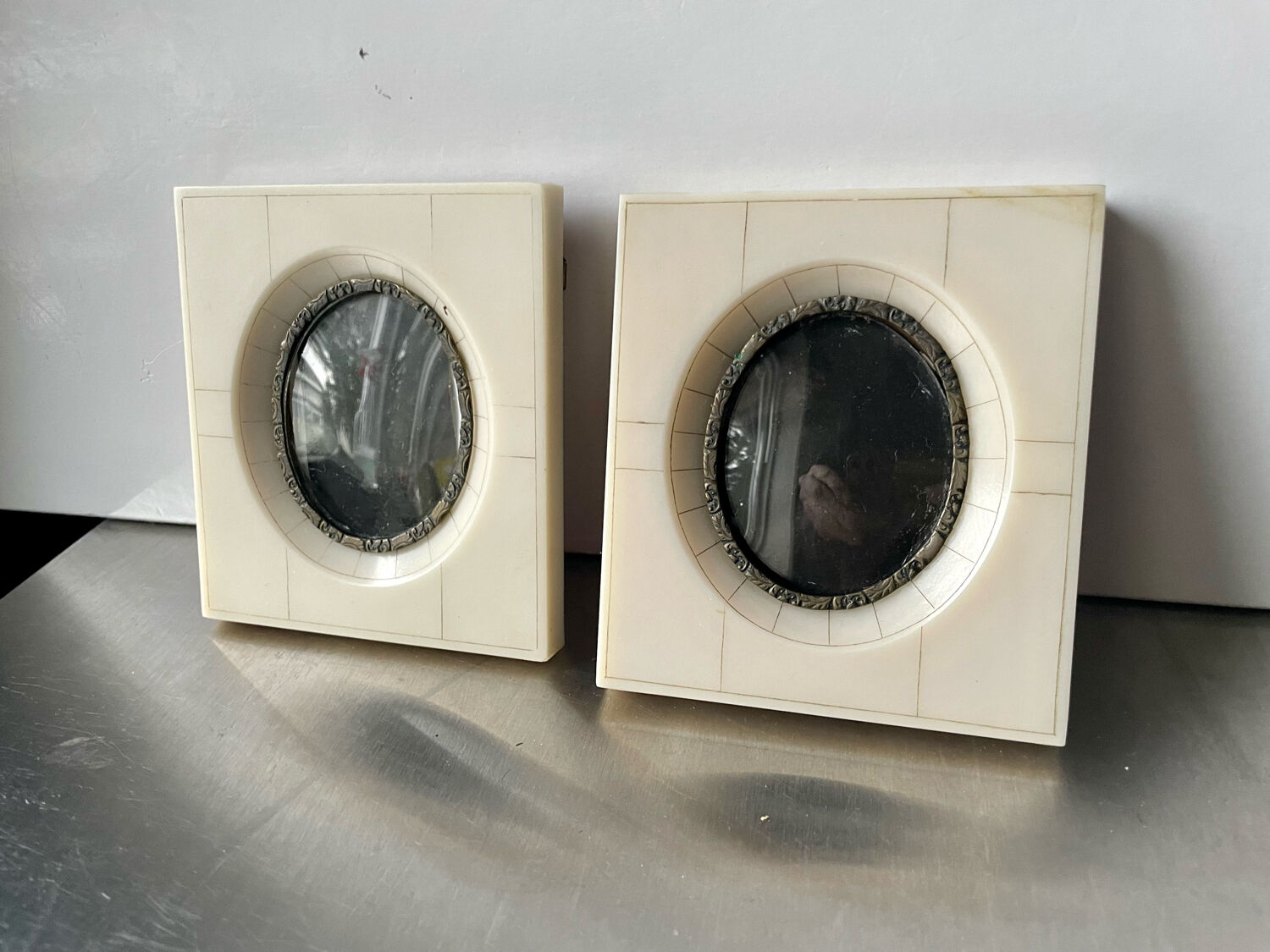 Pair vintage bakelite frames 14.5 cm x 12.5 cm