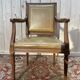 Fauteuil de bureau de style Louis XVI en cuir beige