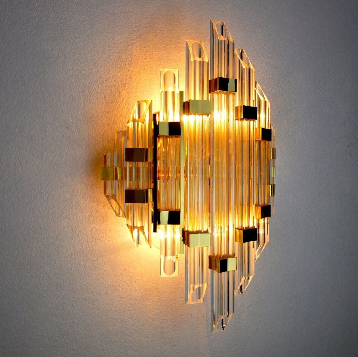 Venini wall lamp, cut crystals, Italy, 1970