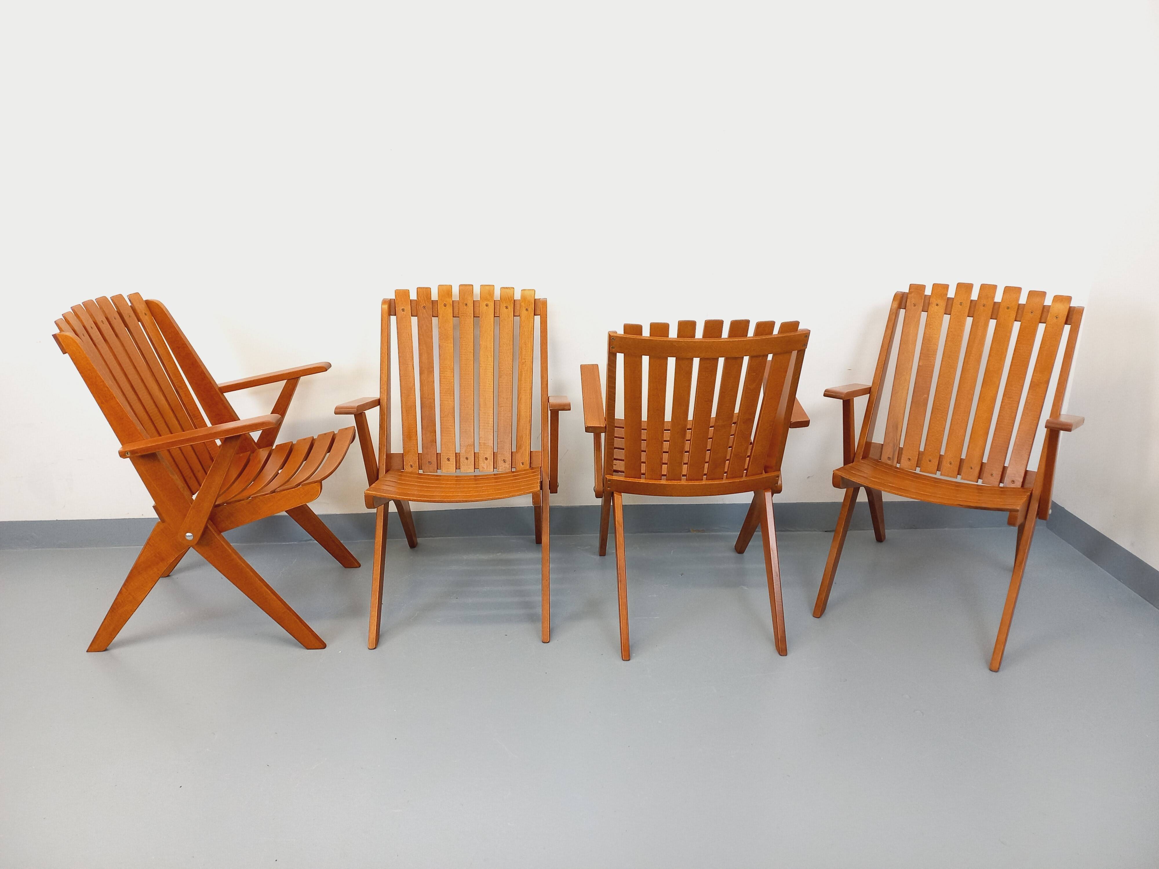 Set of 4 vintage garden chairs made of beech wood from the 1960s.