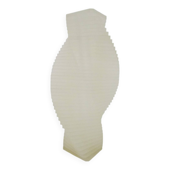 Vase soliflore en résine hélicoïdale signé T.Perez