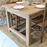 Farm table