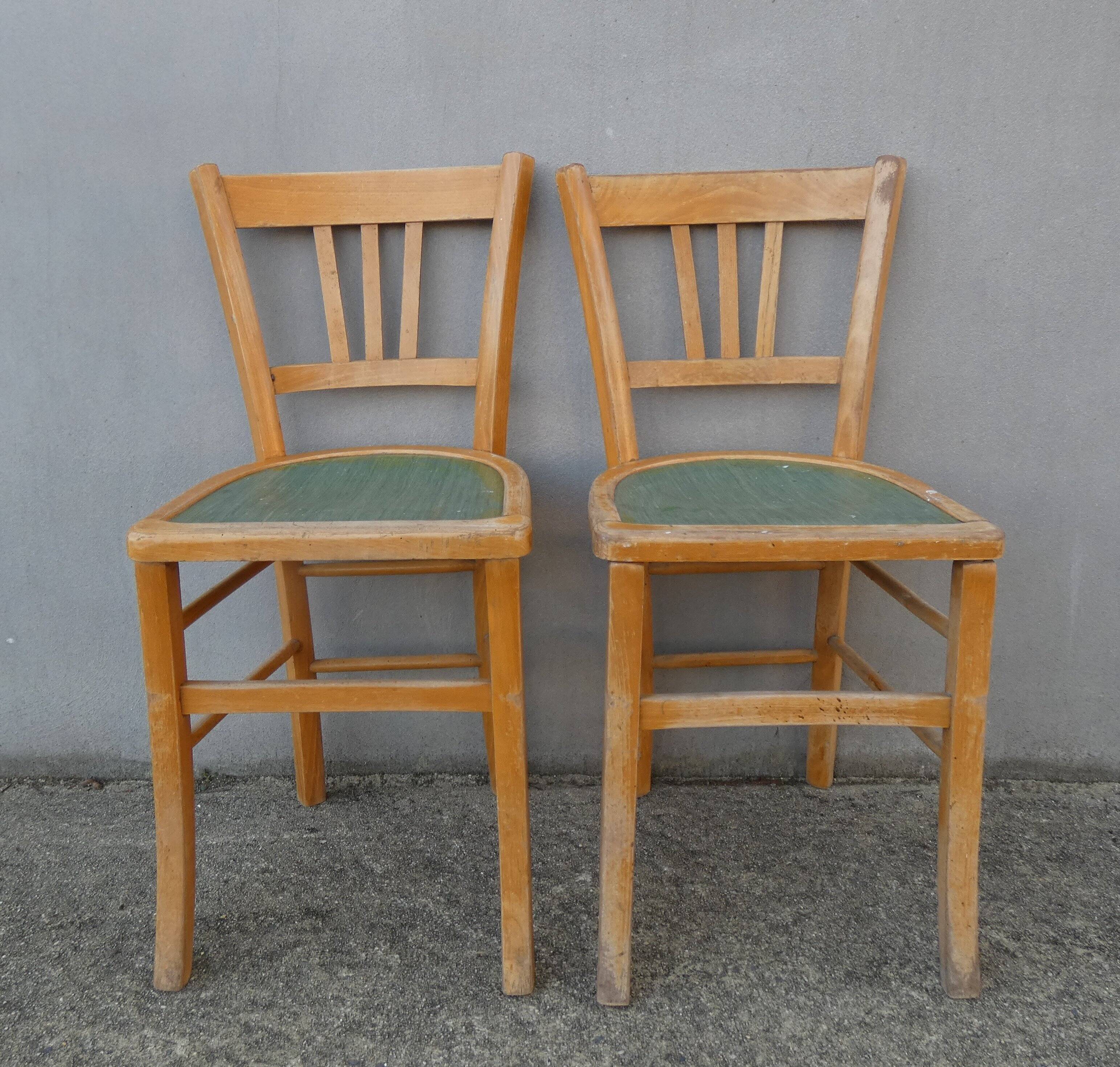 2 chaises de bistrot vintage