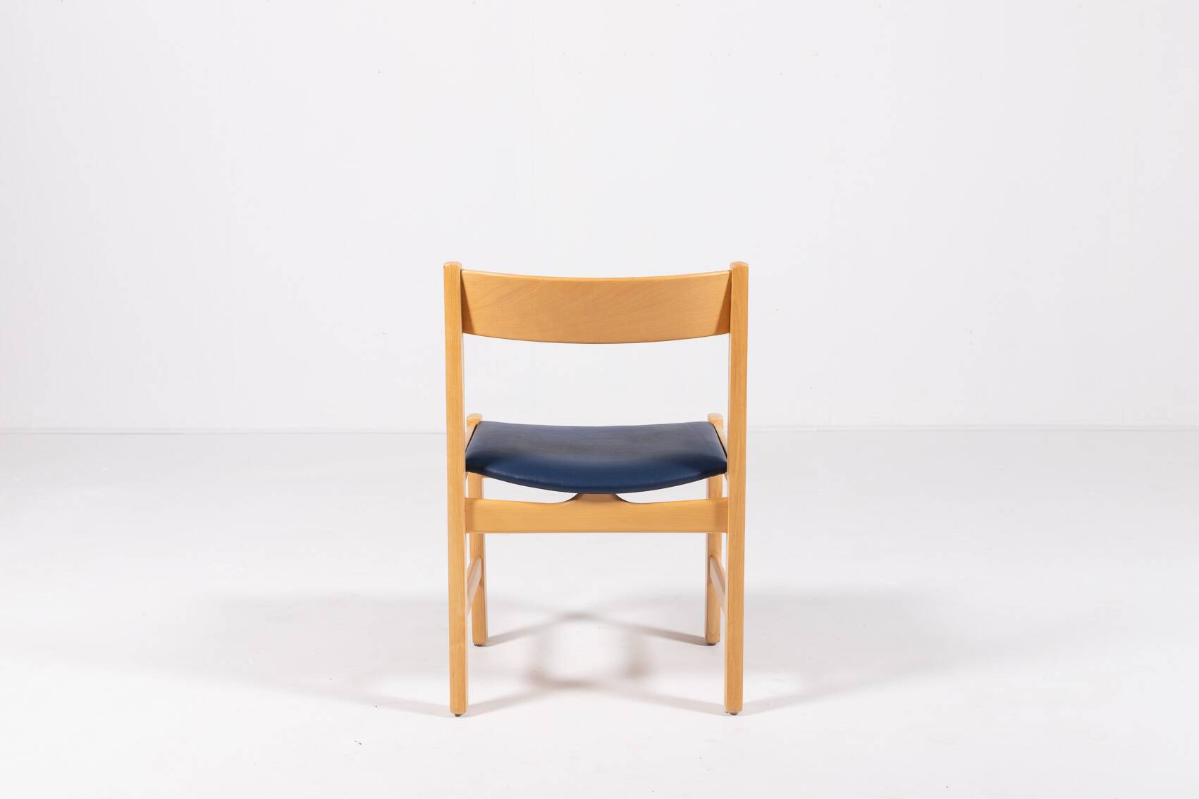 Danish design chair by Hans Wegner for Getama