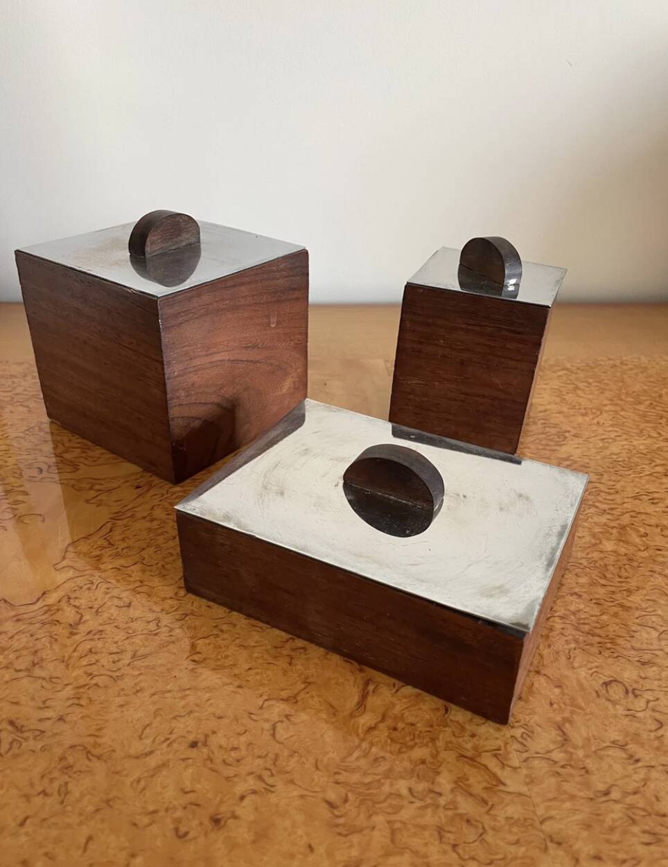 Boîtes Art déco en bois et métal